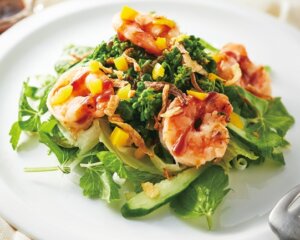 〈グリーン･グルメ〉グリル海老と京野菜「花菜」のサラダ