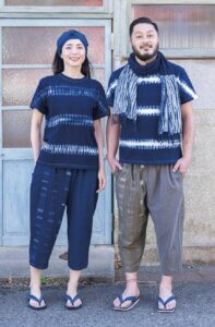 絞りTシャツ