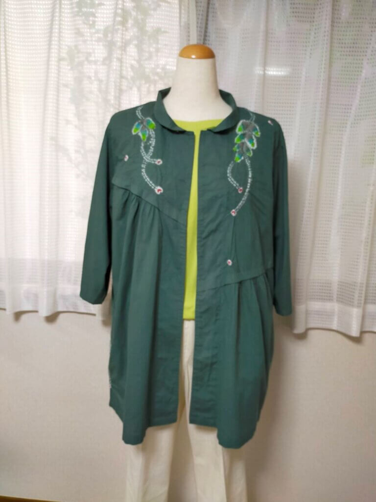 薄墨色ジャケットブラウス