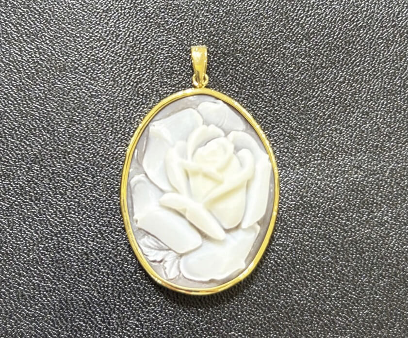 K18枠カメオペンダント