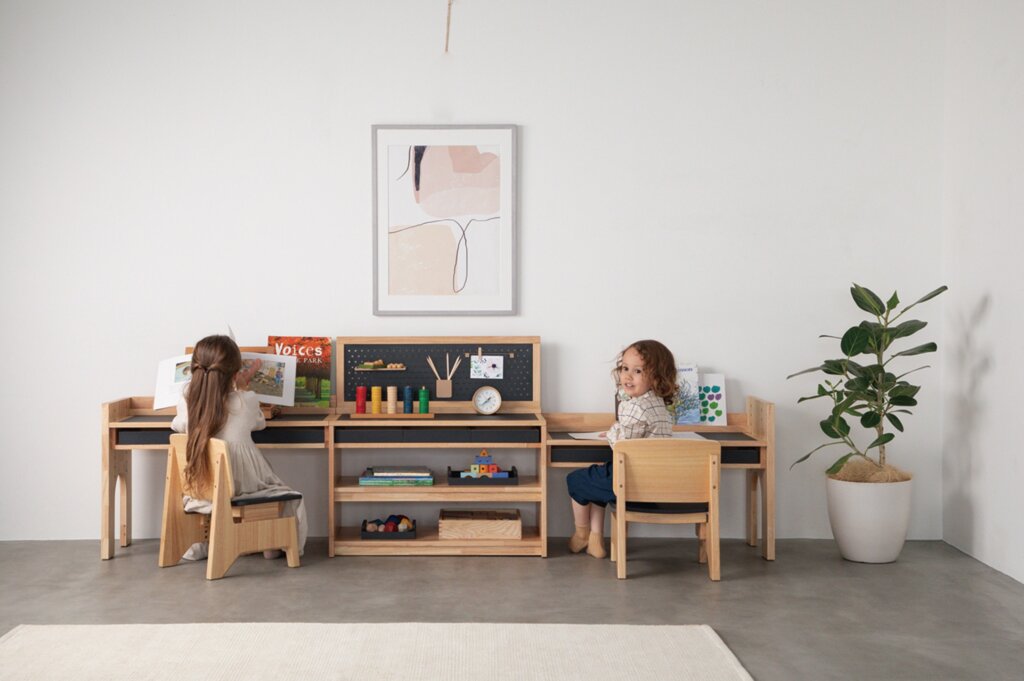 日本発キッズ家具ブランドMINORINO〉