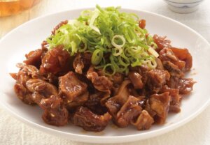 九条ねぎと牛筋煮込み